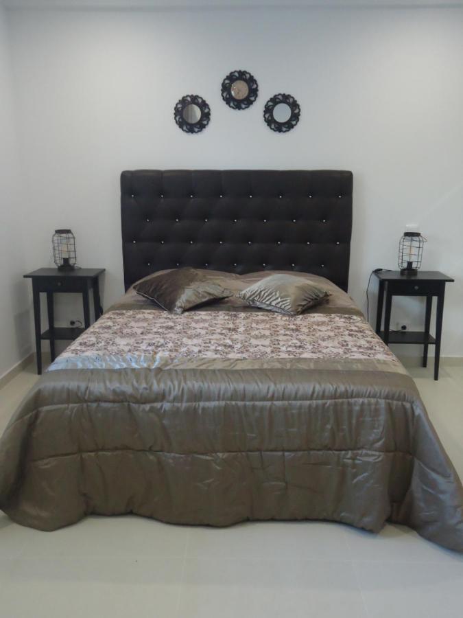 Bed and Breakfast Vivenda L'Olivier Quarteira Zewnętrze zdjęcie